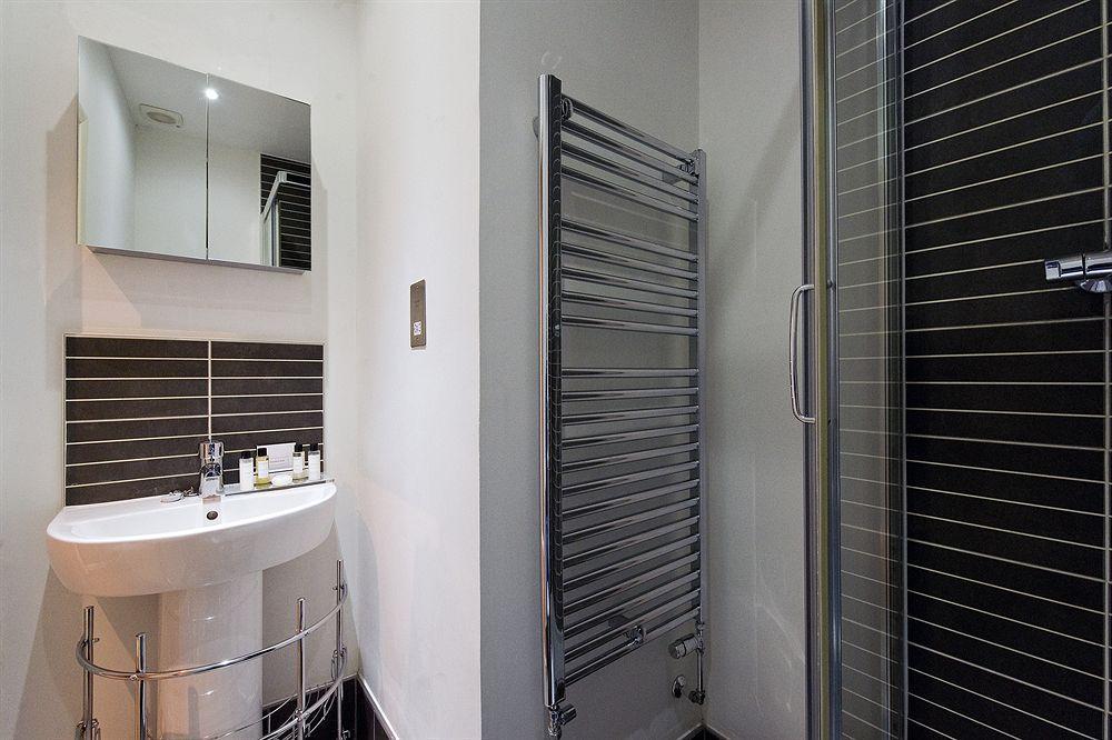 Native Fulham Apartment ลอนดอน ภายนอก รูปภาพ