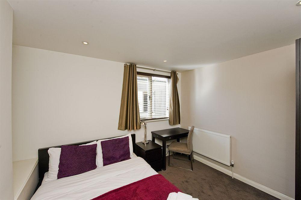Native Fulham Apartment ลอนดอน ภายนอก รูปภาพ