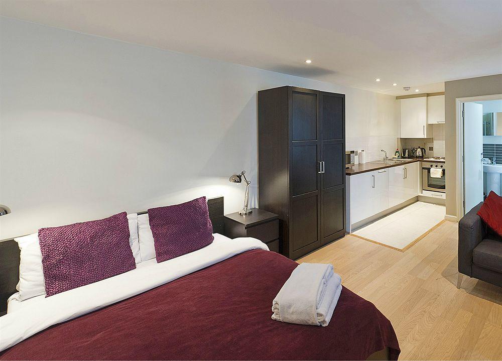 Native Fulham Apartment ลอนดอน ภายนอก รูปภาพ
