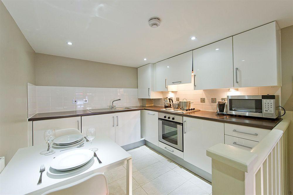 Native Fulham Apartment ลอนดอน ภายนอก รูปภาพ