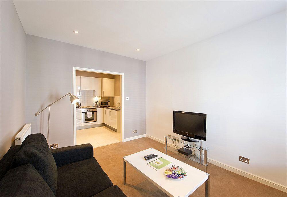 Native Fulham Apartment ลอนดอน ภายนอก รูปภาพ