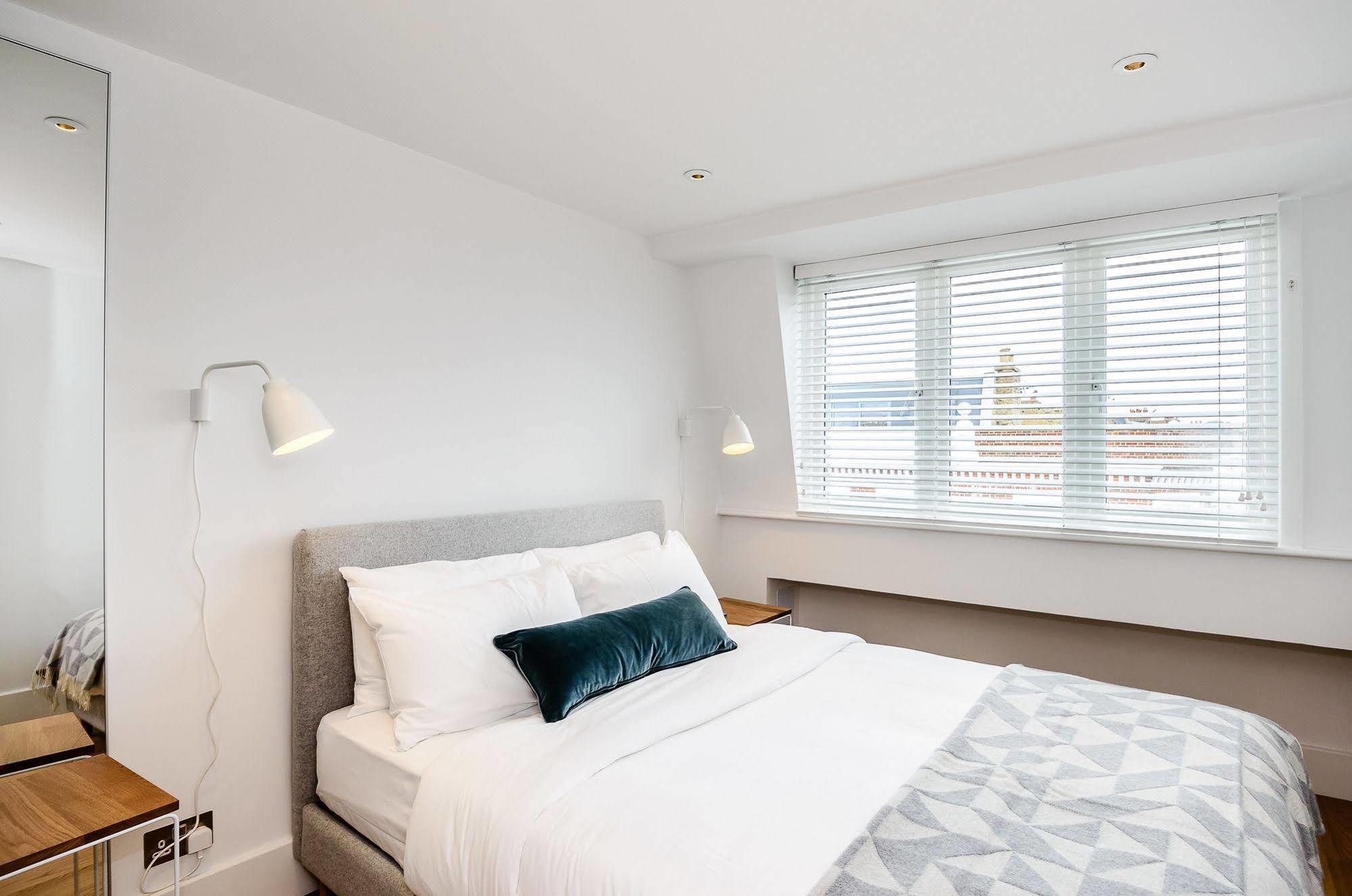 Native Fulham Apartment ลอนดอน ภายนอก รูปภาพ